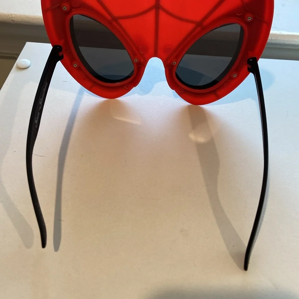 Spider Man Sunglasses / Mask with UVA protection